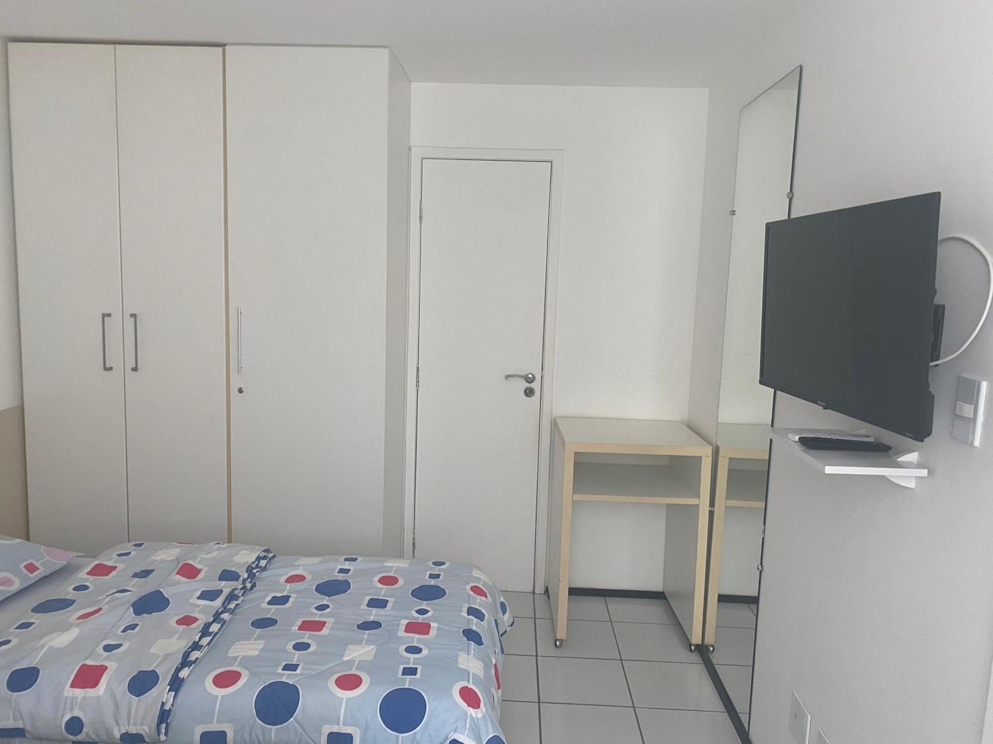 Apartamento com Varanda
